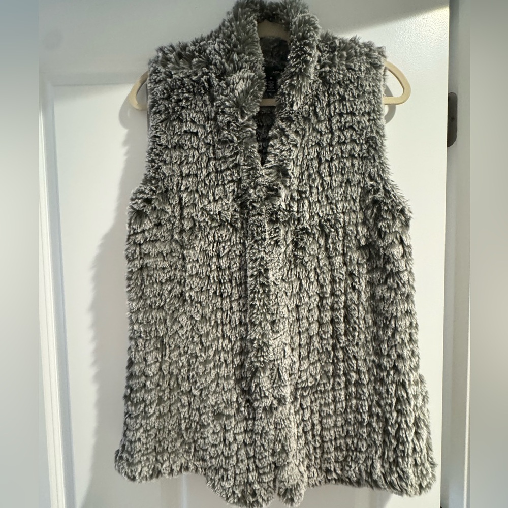 Fluffy and cozy vest by Aqua….brushes some white and greenish grey!